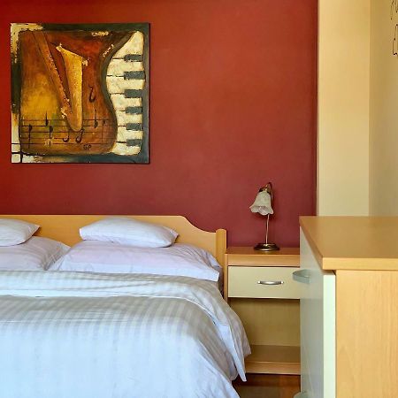 Guest House Amalija Ragusa Esterno foto